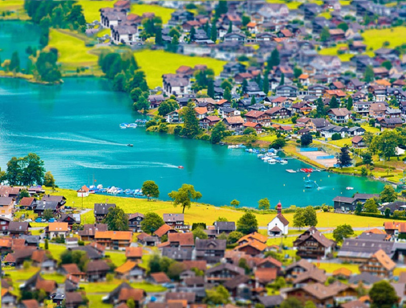 Thị trấn Interlaken cực kì xinh đẹp. Ảnh: Internet